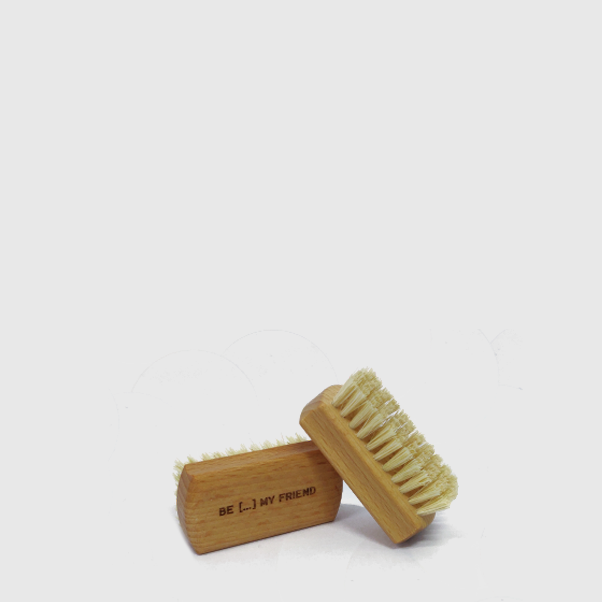 Hand brush beech with SISAL BORSTEN