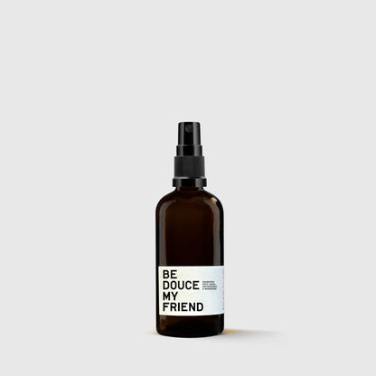 BE DOUCE Interieur- &amp; Raumspray mit Mandarine, Grapefruit, Petitgrain und Kiefernharz