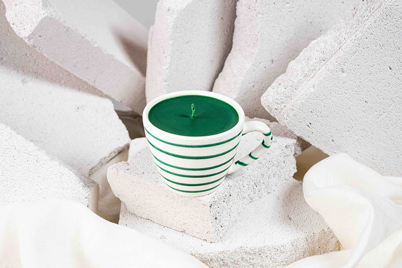 Gmundner Cappuccino Tasse grün geflammt Kerze grün (mit Henkel) 160ML