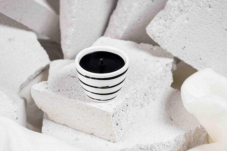 Gmundner Espresso Tasse schwarz geflammt Kerze schwarz (ohne Henkel) 60ML