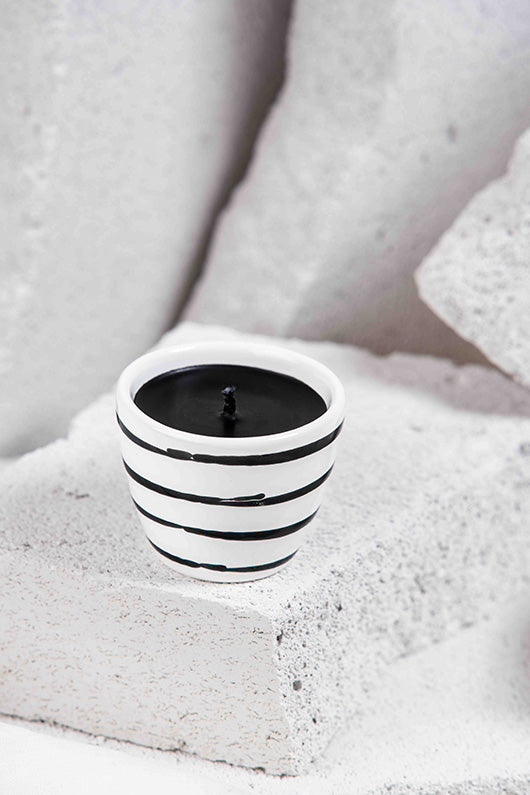 Gmundner Espresso Tasse schwarz geflammt Kerze schwarz (ohne Henkel) 60ML